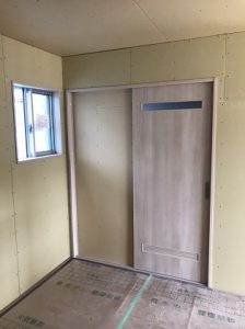 建具と窓枠の施工